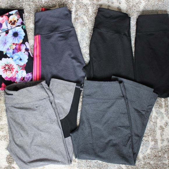 Capris - Picture 1 of 3